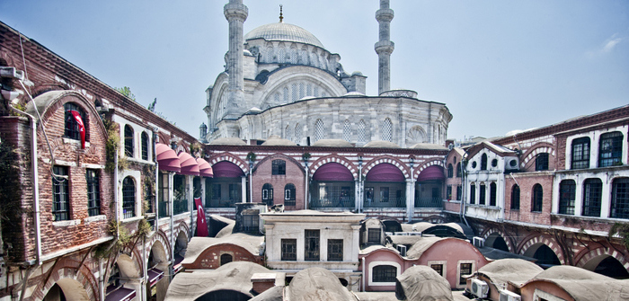 Kuyumun ve mücevherin kadim potası, elmasın ses verdiği Çuhacı Han